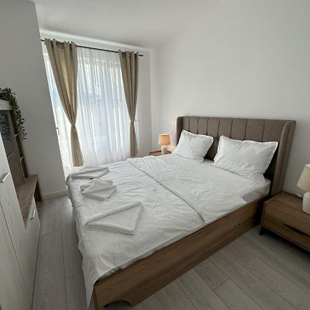Elisio - Maple House Apartment Ghimbav Ngoại thất bức ảnh