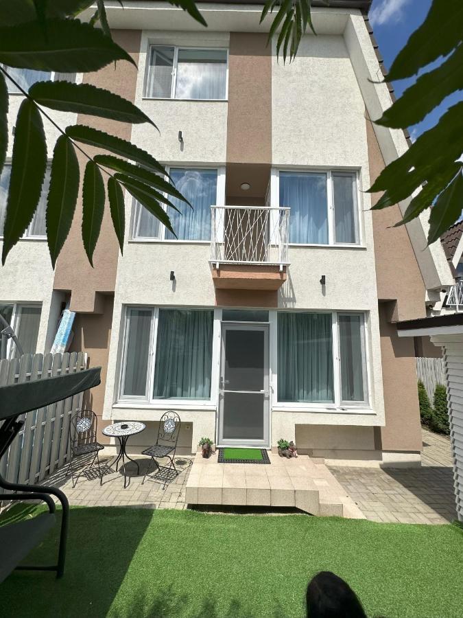 Elisio - Maple House Apartment Ghimbav Ngoại thất bức ảnh